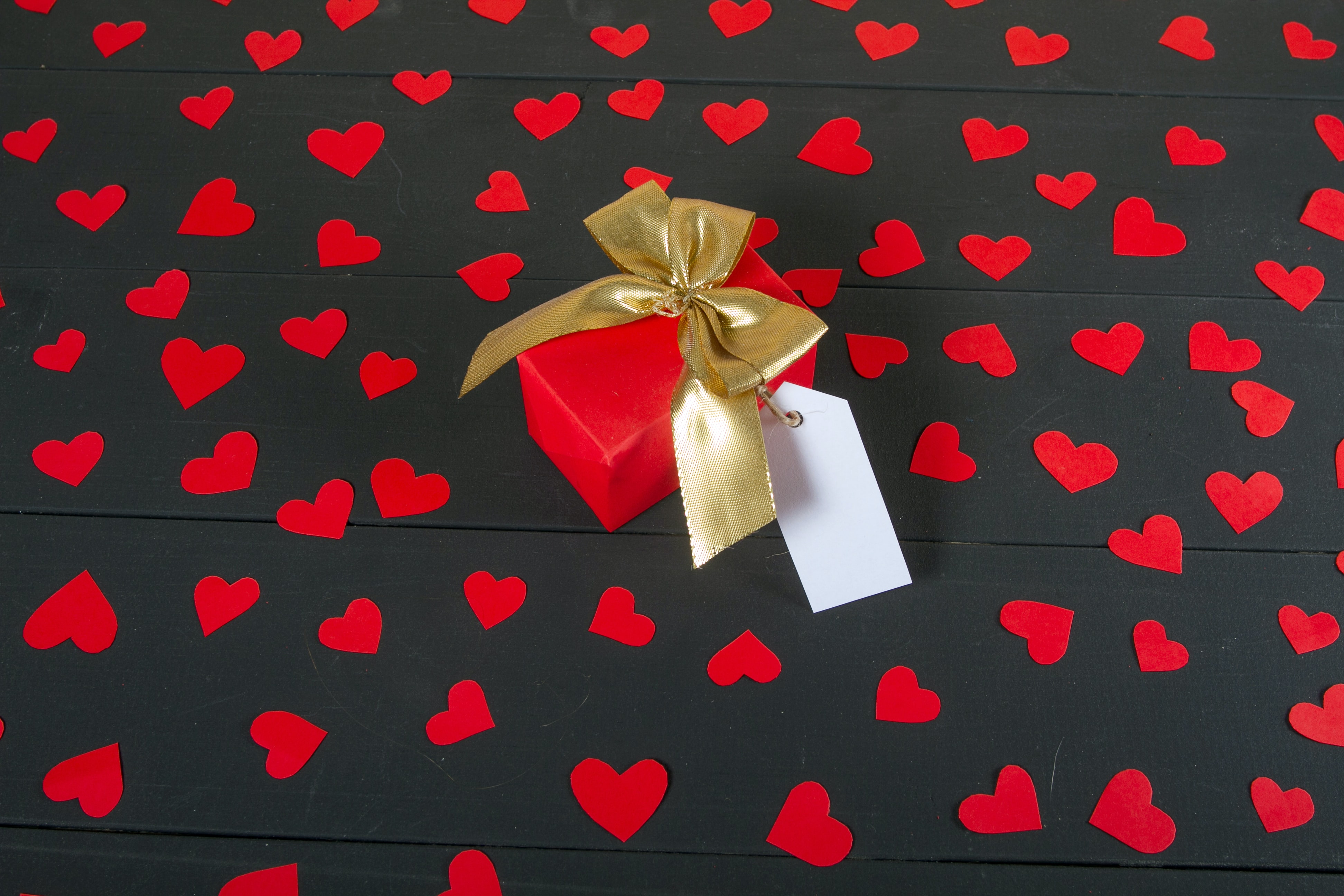 Valentine’s Day Gifts & Sales