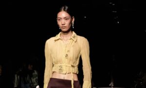 Altuzarra’s Spring 2024 Collection: A Nostalgic Ode to 50s/60s Realism